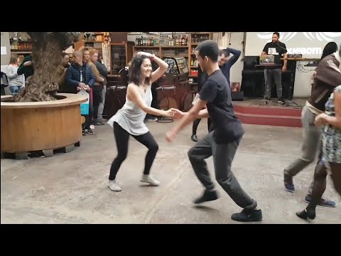 Milena Morais e Mardio Costa - Forró Roots no Festival "Ai Que Bom" Paris (Abril de 2019)