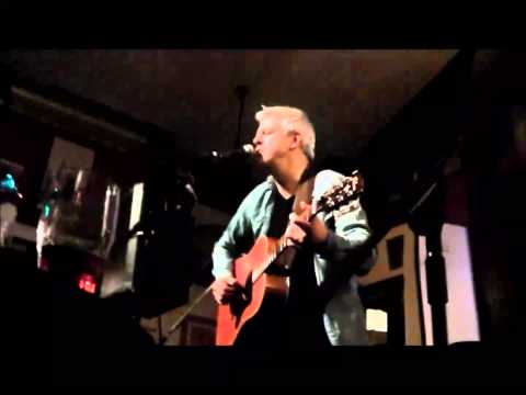 Gregor Philp at the Bond, sings Frozen man, (by James Taylor)
