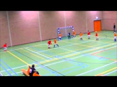 VV Reuver F1 - SVH39 F1 Winterzaalvoetbal 07-01-2012