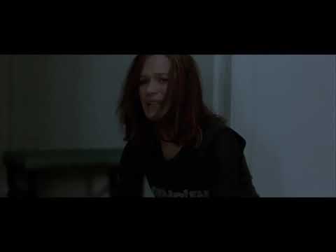 Bourne Identity - Castel pen fight (with English CC and trilingual bonus)