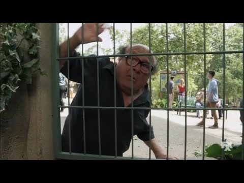 Frank Taunts A Gorilla - It's Always Sunny In Philadelphia
