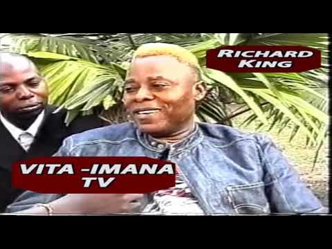 King Kester Emeneya V Felix Wazekwa dans Vita Imana
