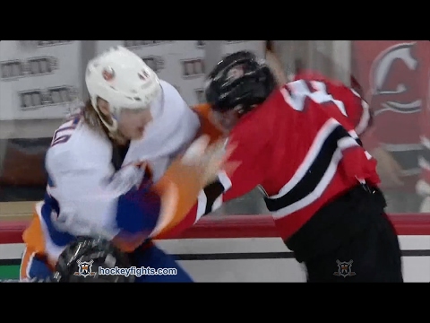 Scott Mayfield vs Miles Wood