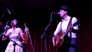 Carrie Rodriguez &amp; Luke Jacobs - La Punalada Trapera