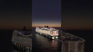 Holiday mode activated on MSC World America ✨