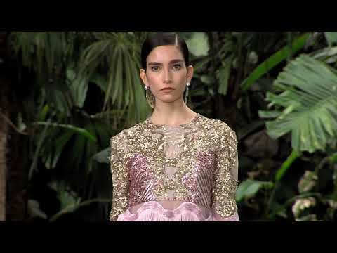 JUAN CARLOS ARMAS  #tenerifevolcanicfashion  @juancarlosarmasdesing @juangilartesano @tenerifemoda