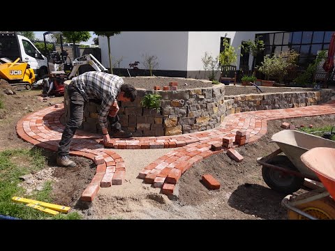 Gartenweg pflastern mit Backsteinen