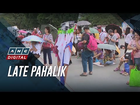 Devotees dismayed over late start to traditional pahalik for Jesus Nazareno image | ANC