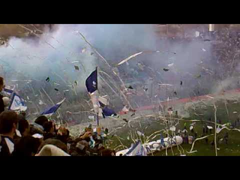 "Velez Campeon Clausura 09 , salida" Barra: La Pandilla de Liniers • Club: Vélez Sarsfield