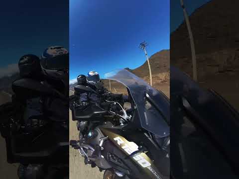 Ez az út egyszerűen hihetetlen 🔥  Motorbérlés Romániában