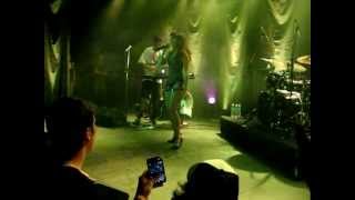 Mala Rodriguez: &quot;En la linea&quot;/&quot;Memorias del futuro.&quot;