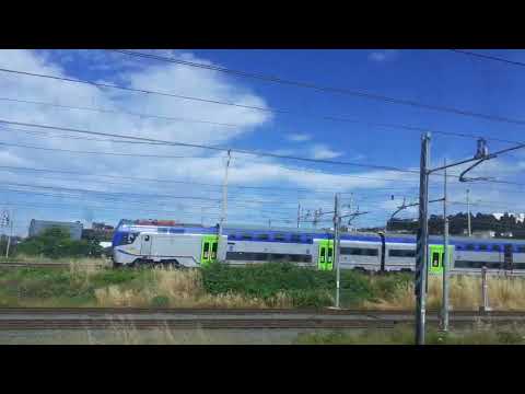 A bordo dell'IC 701. Regionale ad alta frequentazione all'ingresso di Napoli Centrale