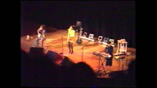 The Roches - Town Hall, NYC 11/25/88  early show  (video)