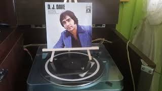 Download lagu D J Dave 'Gadis Berkaca Mata' mp3