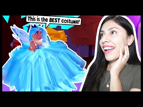 I Bought The Best Halloween Costume In Royale High School - youtube roblox royale high school