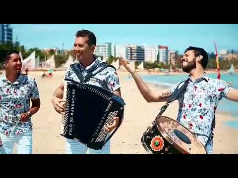 Eu quero o Sol de verão em Maceió. E deixa o meu coração em Maceió.