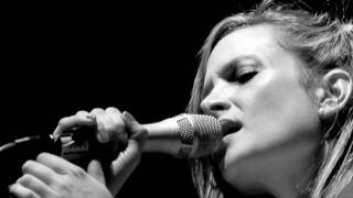 Nicole Feat. Ángela Acuña - Lágrimas de Sal (Club Amanda)