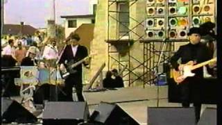 Squeeze at Daytona Beach Pulling Mussels 1988