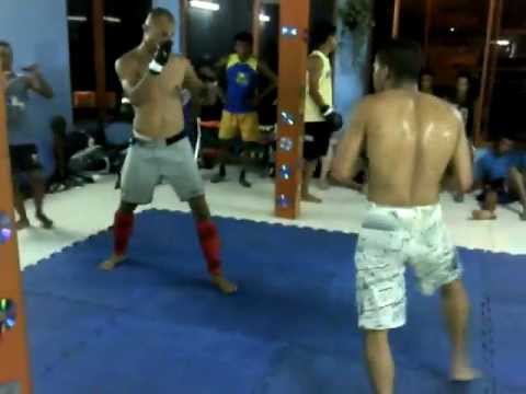 AFT Angels fight Team - Pescoço vs Adriano Millioli Treinamento