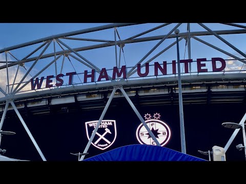 Old Esthameians Manager bumps in to some former Old Esthameians at WHUFC