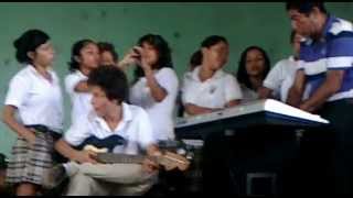 preview picture of video 'liceo santa cruz gte CR 2012.mp4'
