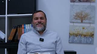 פנינה מהפרשה | פרשת ויקהל | הרב דני אלינר – תרומה לעומת חובה (ישיבת אור עציון) - התמונה מוצגת ישירות מתוך אתר האינטרנט יוטיוב. זכויות היוצרים בתמונה שייכות ליוצרה. קישור קרדיט למקור התוכן נמצא בתוך דף הסרטון