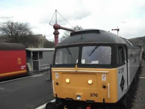 47376 arrives at Winchcombe