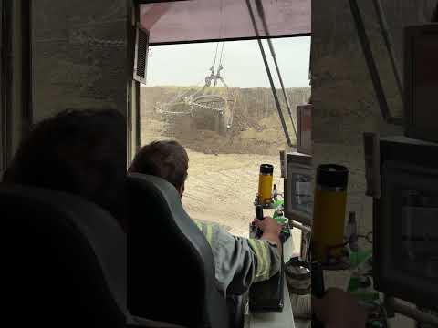 Operators perspective running a Bucyrus Erie 2570W dragline with 93 cubic yard bucket