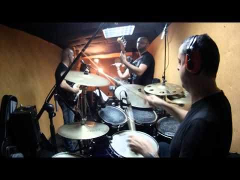 Funktastic Band (YOUNG HEARTS RUN FREE , live rehearsal room.)