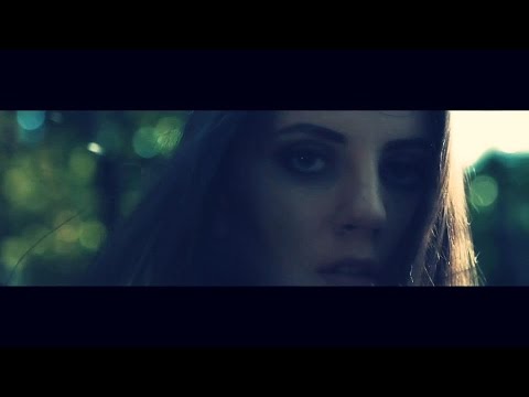 Karim OSM .Feat Cécile - Nebɣa At-beddel (Clip Kabyle - 2015)