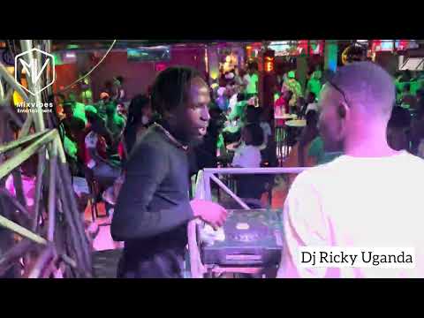 Club Mix 33 at Happy Boys by Dj Ricky Uganda and Mc Ranx - Mixvibes Ent