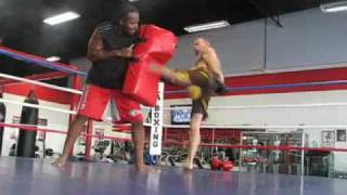 Fight Quest  Jimmy  Smith  will knock you  out with his Boxing !!!