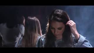 Musik-Video-Miniaturansicht zu Adore Songtext von Amy Shark