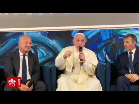 #Papa “Scholas despierta la creatividad en los jóvenes”