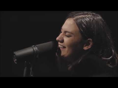 Brett Anderson / Nadine Shah & Paraorchestra - Holes