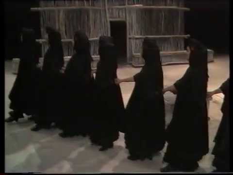 Βίντεο από την παράσταση Ηλέκτρα του Ευριπίδη (1988), από το [[#Θεσσαλικό Θέατρο#]], σε σκηνοθεσία [[#Κώστα Τσιάνου#]].&nbsp;Ηλέκτρα: [[#Λυδία Κονιόρδου#]]. Πρώτο Στάσιμο: 03:59-10:42.