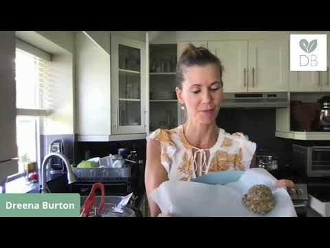 How To Make VEGGIE BURGERS (with what's in your fridge)! 🍔