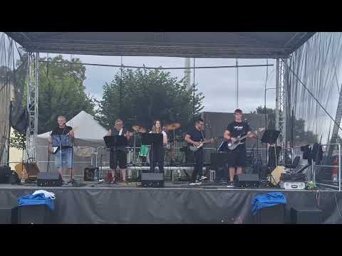 Stará čtyřka - Stará čtyřka - Hrobař (cover)