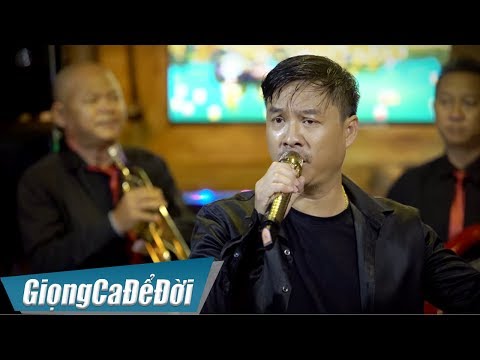 Thể hiện bởi Quang Lập