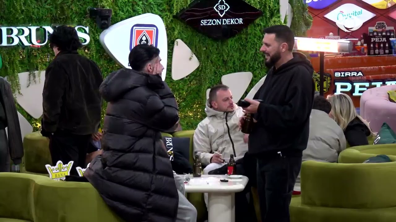 “Me kë e shikon veten në podium”/ Miri dhe Kristi vijojnë diskutimin e tyre