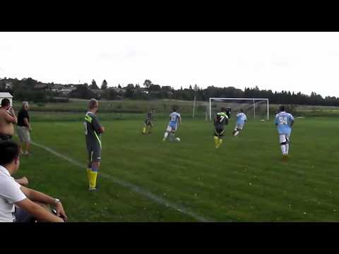 Błękitni Żeglce - Rędzinianka Wojaszówka (Bramka T. Szymbary i G. Guni)