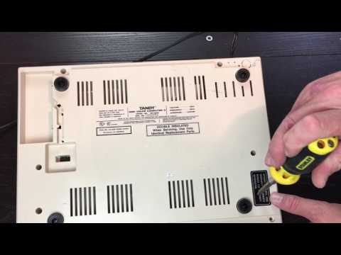 Tandy / TRS-80 Coco 3 Quick Review and Teardown