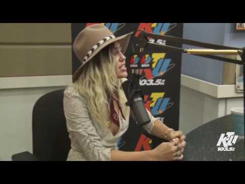 Miley Cyrus talks about Katy Perry in her latest interview