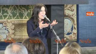 Paola Turci canta "Fatti bella per te" al Quirinale