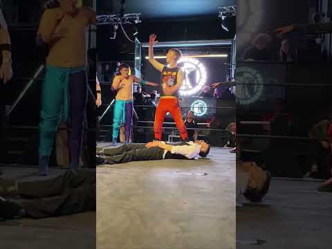 EXTREME scramble match   #sportsentertainment #wrestling #professionalwrestling