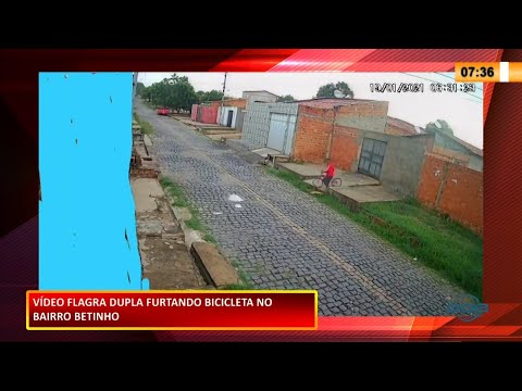 Vídeo flagra dupla furtando bicicleta no Conjunto Betinho 20 01 2021