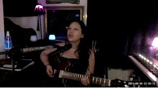 Wetin Man Go Do (USA version, female singer)
