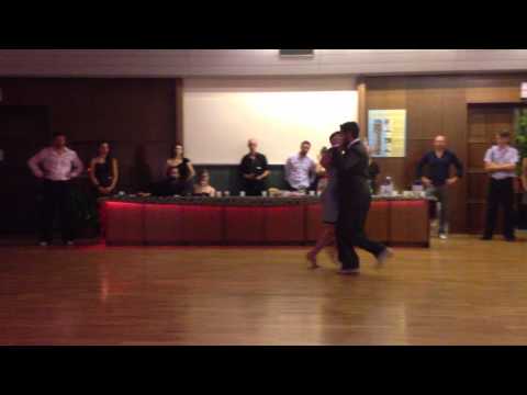  Andres Laza Moreno  and  Luciana Arregui  are  dancing  to  the  milonga  "  El Paisanito  "  by  Juan D'Arienzo