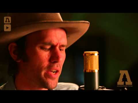 Willie Watson - Keep It Clean - Audiotree Live