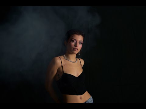 Alyssa - Dancing with the moon - Prod. Waytoolost (Official Video)